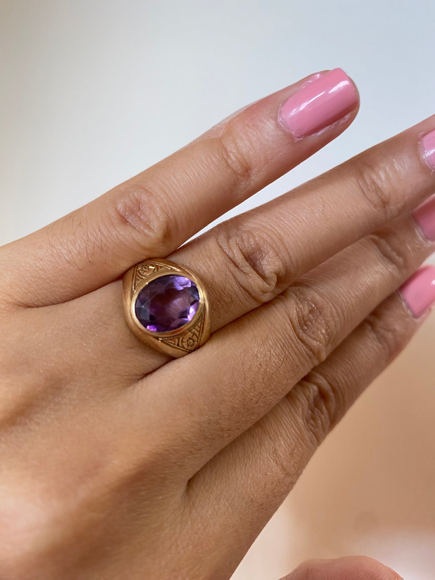 Vintage amethyst signet ring