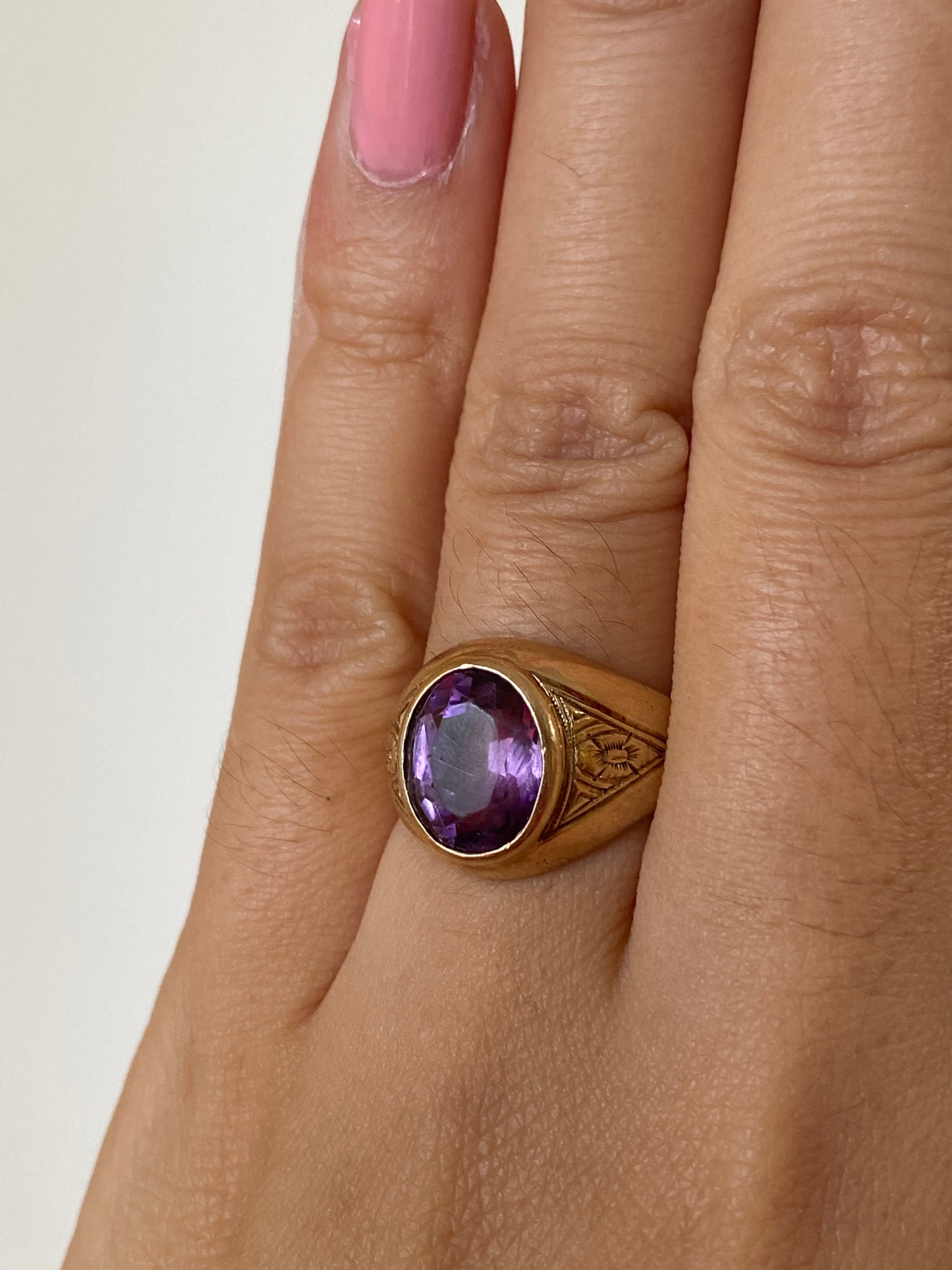 Vintage amethyst signet ring